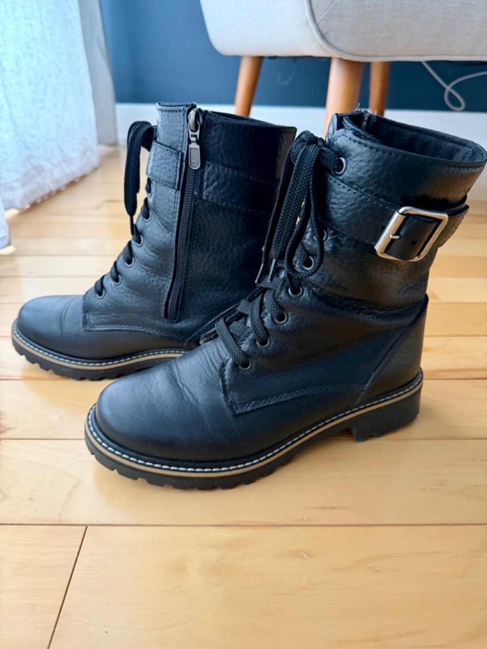 MARTINO Bottines Cuir Noir Fait au Québec / Black Leather Lace-Up Boots - 7 M